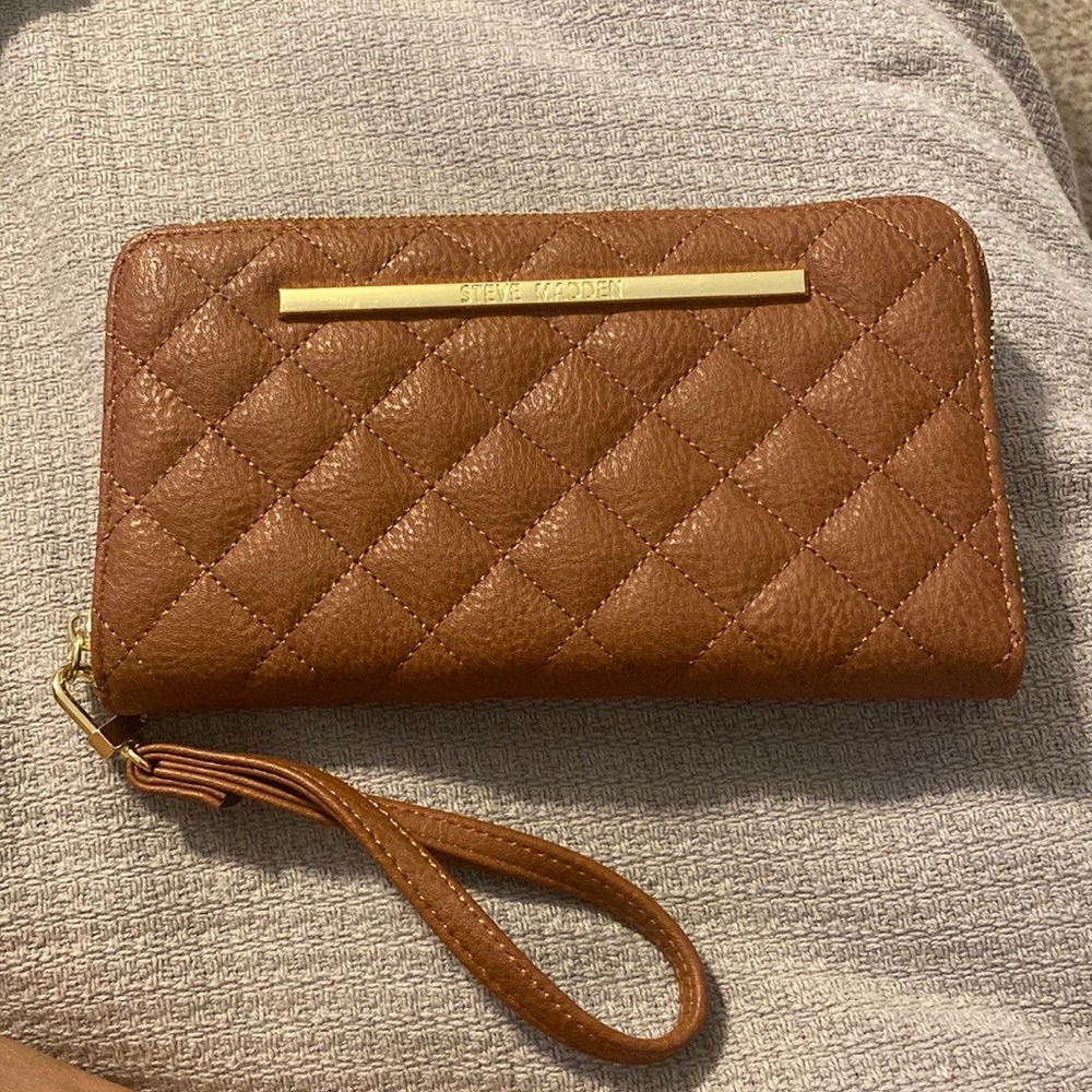 Steve Madden wallet